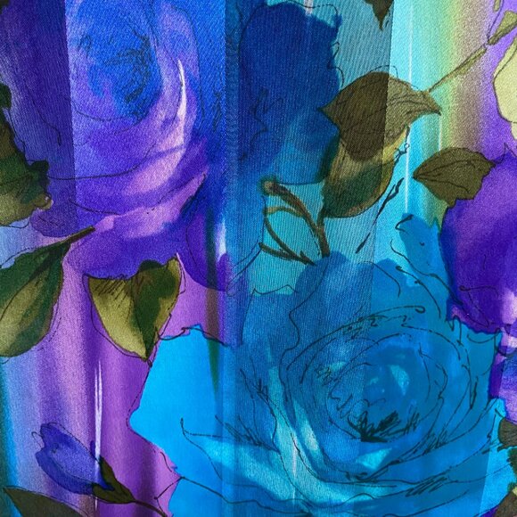 2/$20 👒 Careta Vintage Oldstock Sheer Scarf with Blue and Purple Floral Pattern - Picture 5 of 8